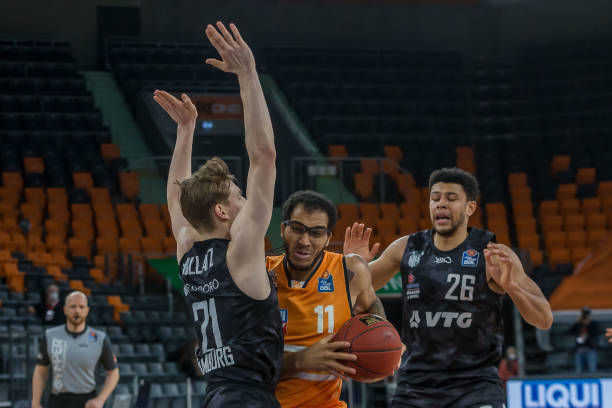 25号在他 25号在他